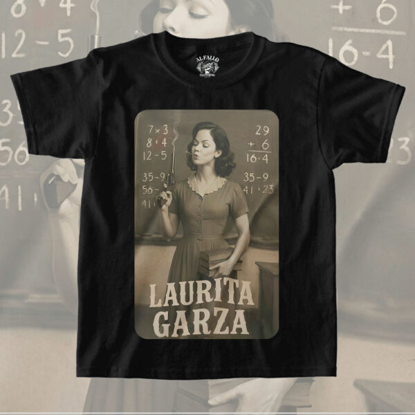 Laurita Garza - La Maestra de la Escuela
